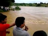 PEOPLES STUCK ON FLOODED WATER