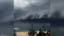 Social video shows massive tsunami-like clouds cover Sydney