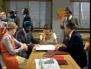 Mind Your Language Season 2 Episode 6 ( A Hard Day's Night )
