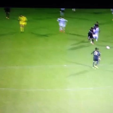 Le but 'involontaire' de Lala du milieu de terrain - AJA Lens L2 06/11/2015