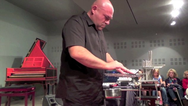 Cristal Baschet au Musée de la Musique de Paris