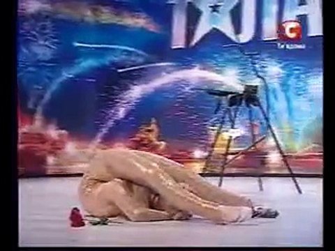 Девушка без костей! Вот это да!