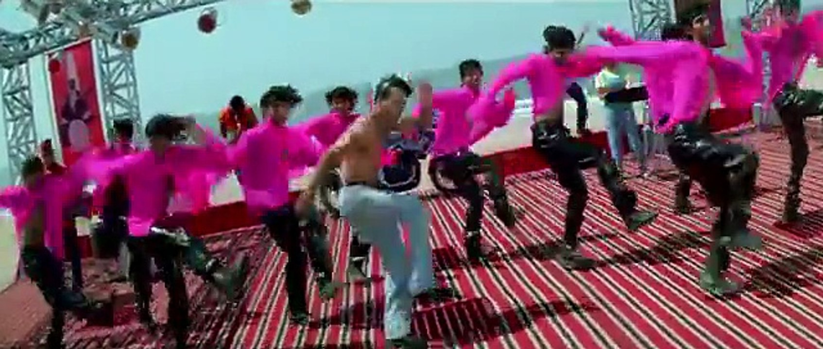 'Oh Oh Jane Jaana' Salman Khan Full Song - Pyaar Kiya Toh Darna Kya