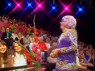 Dame Ednas Neighbourhood Watch S2E4 Lesleys Home