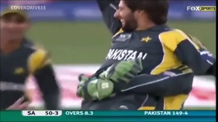 Shahid Afridi vs AB De Villiers  5 Dismissals