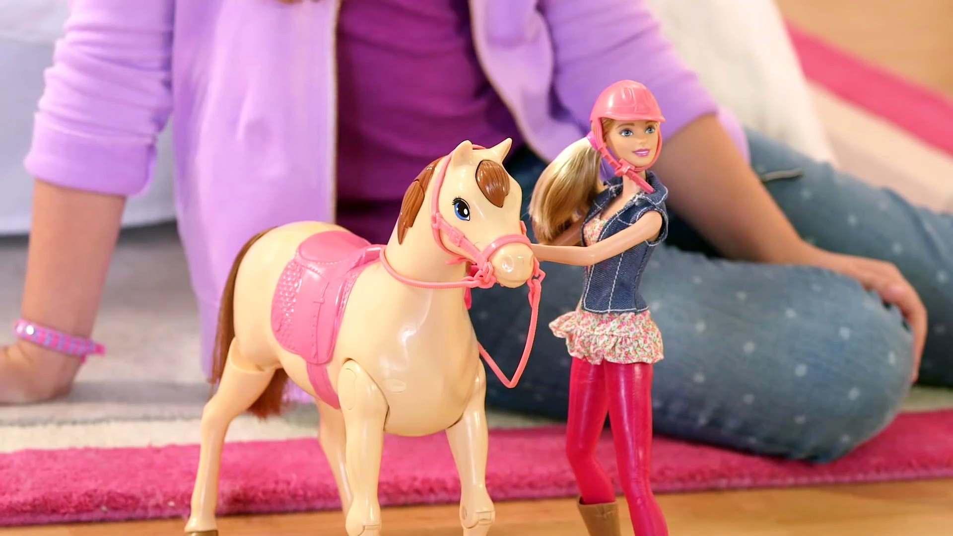 Reitpferd und Barbie Puppe - video Dailymotion
