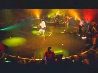 Hilary Duff - The girl can rock