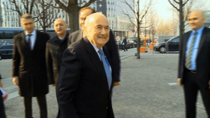 FIFA - Blatter placé sous surveillance médicale