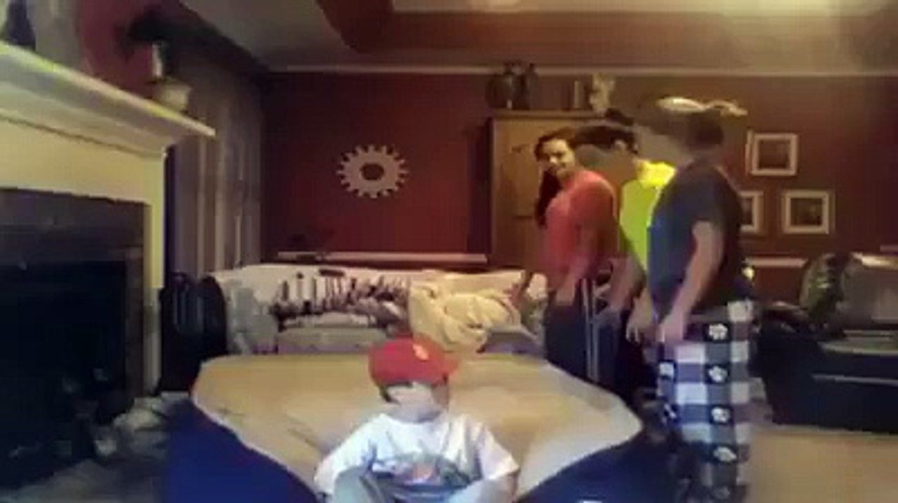 Chalo Ab Hans Bi loo