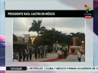 Raúl Castro participa en homenaje a los Niños Héroes de México