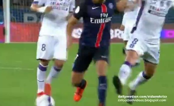 Lucas Moura Fantastic Skills before Zlatan Ibrahimovic Goal - Paris Saint Germain v. Toulouse 07.11.205 hD