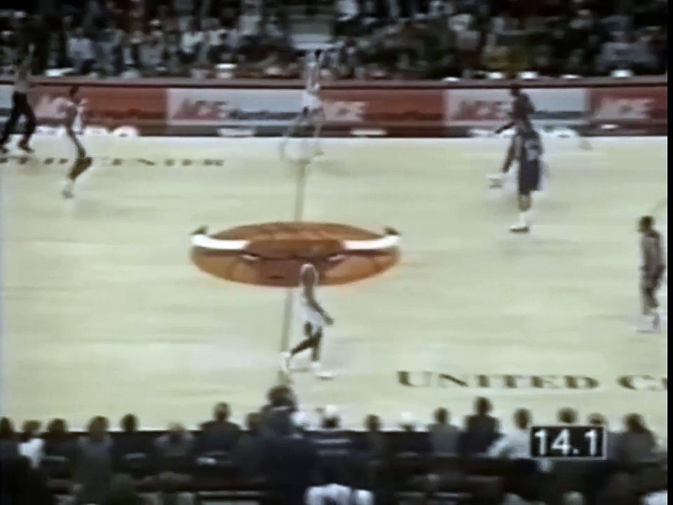 Scottie Pippen 5 points en 1 seconde