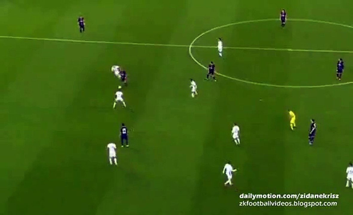 Lucas Moura Fantastic Skills before Zlatan Ibrahimovic Goal - Paris Saint Germain v. Toulouse 07.11.205 hD