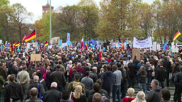 Several thousand rally against refugees, migrants in Berlin