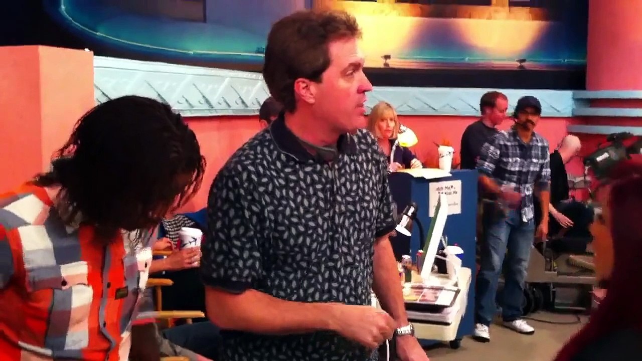 Victorious: Behind The Scenes Pointlessness :)