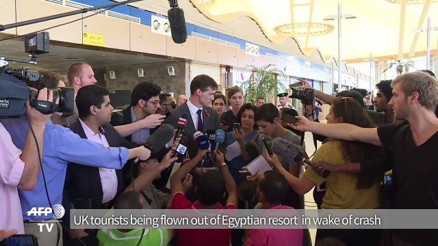 British tourists fly out of Egyptian resort after Russian crash