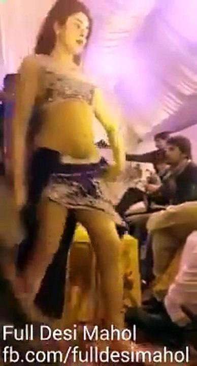 Who is this guy dancing on wedding