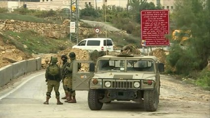 قوات الاحتلال تغلق مداخل الخليل