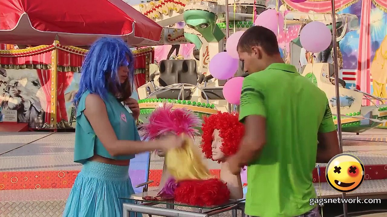 Sexy Wig Saleswoman