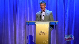 Linda Larkin (speaking voice of Jasmine) accepts Disney Legends award at the 2011 D23 Expo