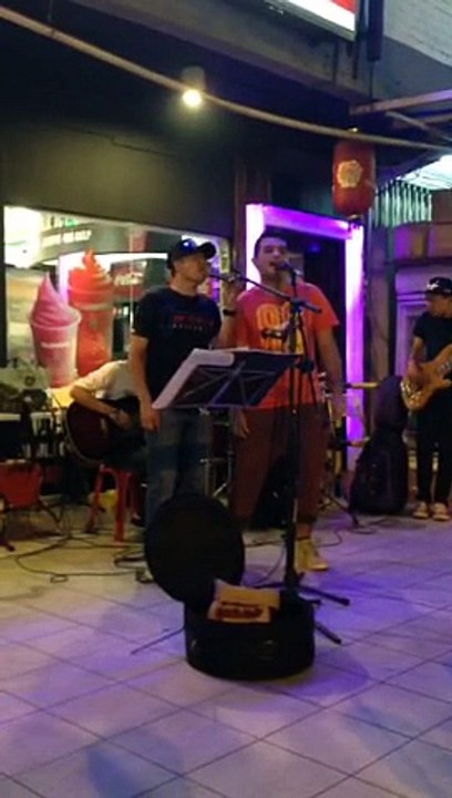 indonasian song singing Pakistani boy