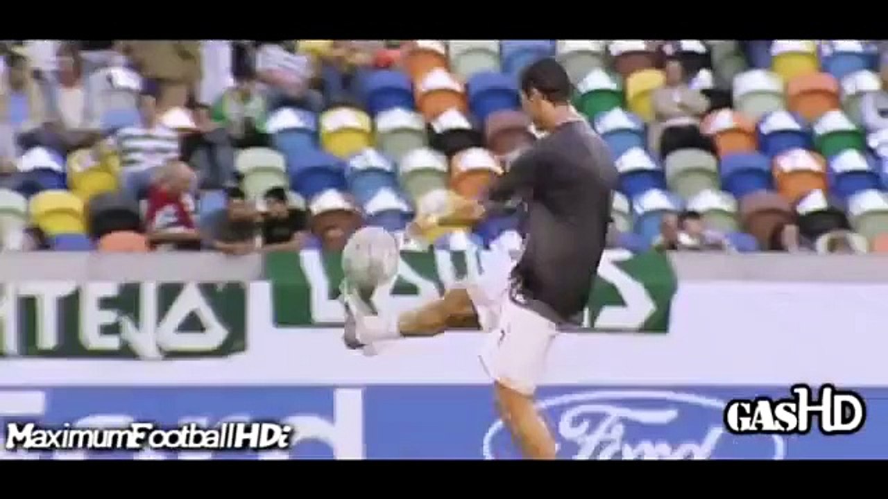 Best Football Freestyle Skills Show ● (Cristiano Ronaldo Neymar JR Ronaldinho