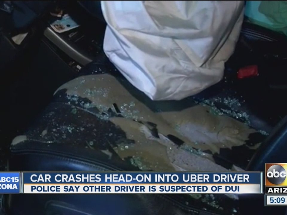 Crash involving Uber driver in Phoenix - video Dailymotion