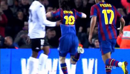 Lionel Messi ● Amazing Curve Goals