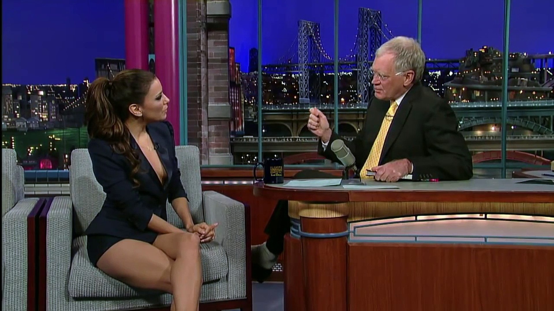 FULL] Eva Longoria Wardrobe Malfunction on David Letterman Show -  Dailymotion Video