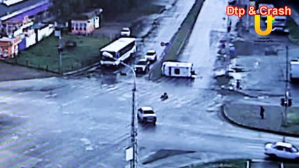 Новая подборка дтп с участием автомобилей скорой помощи. compilation crashes er