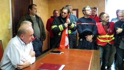 Confrontation entre pompiers et président du SDIS 59 à Hautmont, dimanche 8 novembre.