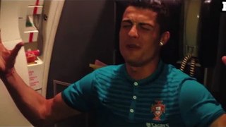 Cristiano Ronaldo sings Rihanna song