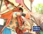 9 years Old girl is feeding her family by driving Rikshaw...
