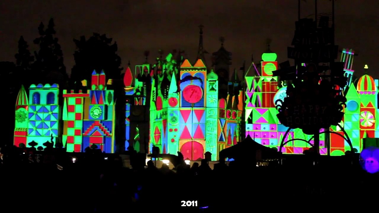 its a small world holiday - Projection Show (Source Audio)