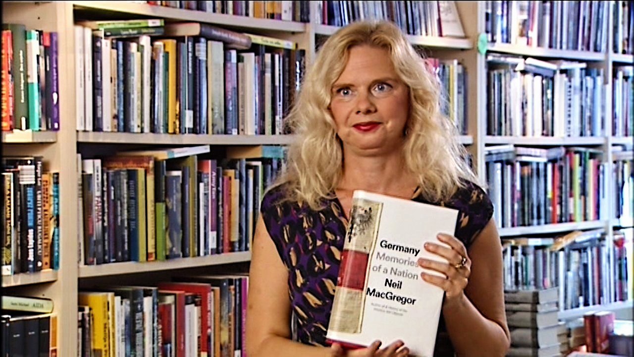 Milana Vuković Runjić: "Miris nove knjige ljepši od mirisa voljene žene ili muškarca."