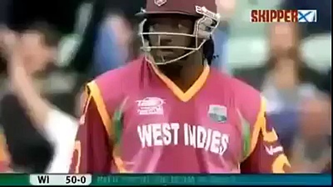 Gayle Smashes 27 Runs in One Over Against Brett Lee