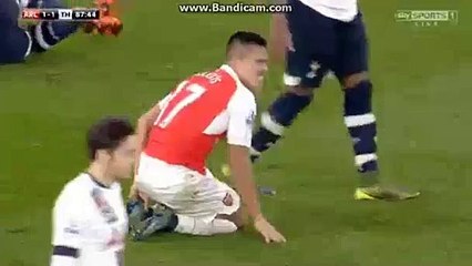 Sanchez GETS INJURED Arsenal 1-1 Tottenham Premier League 8.11.2015 HD