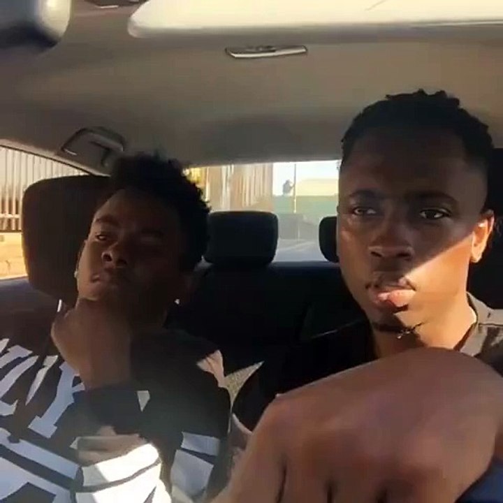 When someone doesn't like your favorite artist LMAO!