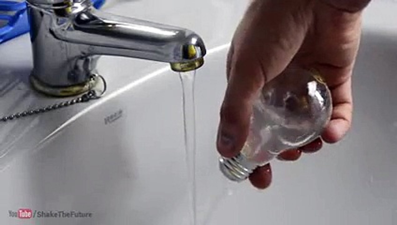 5 Things You Can Make From Light Bulbs