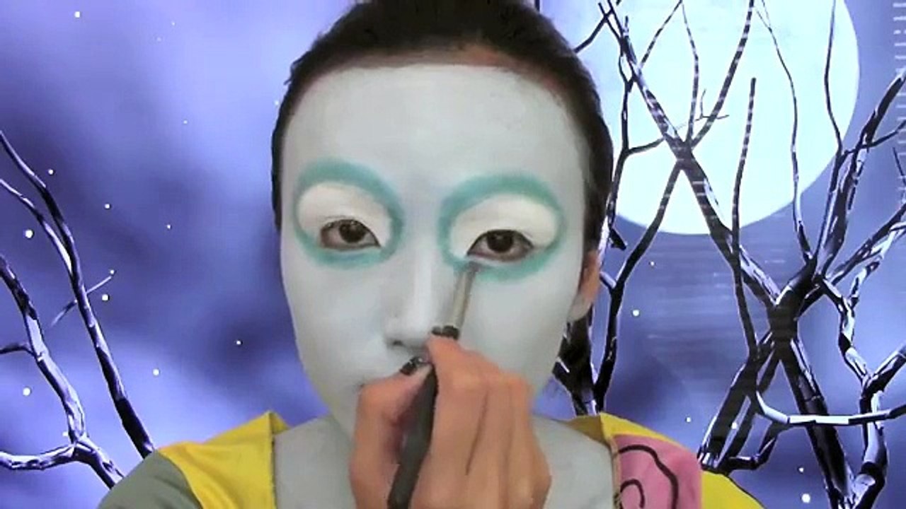 Sally (Nightmare Before Christmas) Make-up Tutorial