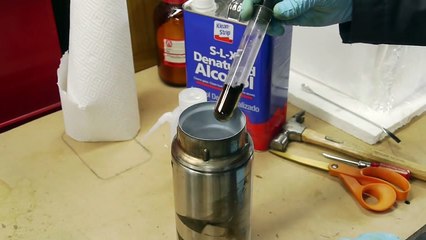 Dissolving lithium in anhydrous ammonia