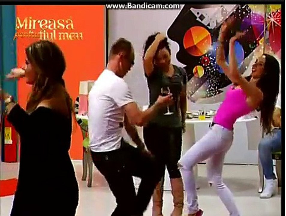 2015-11-08 23-20-56-688