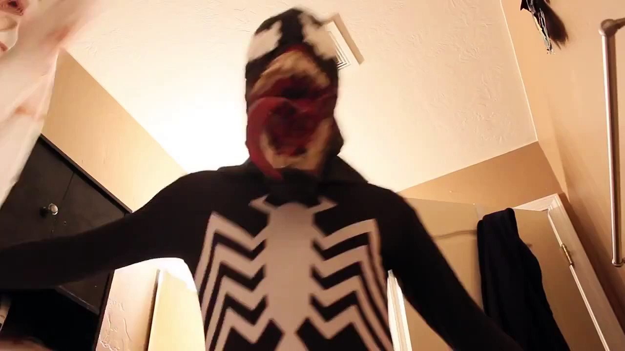 Spiderman & Venom Bath Time in Real Life | Superhero Fun!