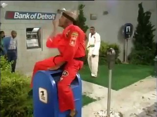 Martin Lawrence as Dragon Fly Jones- Funniest Character Ever!