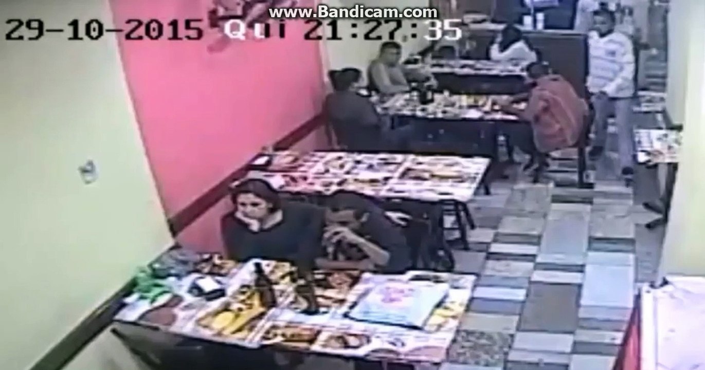 robbery turn into a shootout