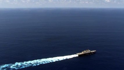 USS Fort Worth Sails South China Sea with Chinese Frigate Yancheng