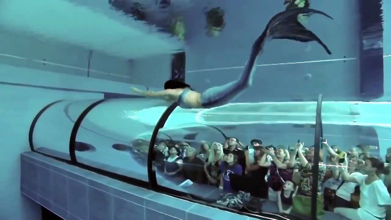 ЗАВОРАЖИВАЮЩЕЕ ЗРЕЛИЩЕ  Бассейн в Италии глубина 40 метров