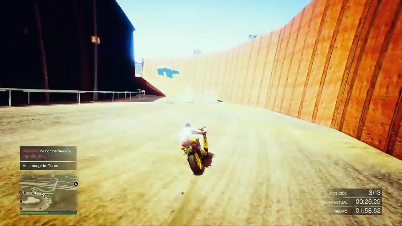 92845 MOTOS Y PAREDES GIGANTES!! - Gameplay GTA 5 Online Funny Moments (Carrera GTA V PS4)