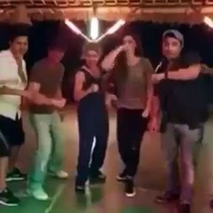 Shahrukh khan Dubsmash salman's PRDP song with Dilwale team