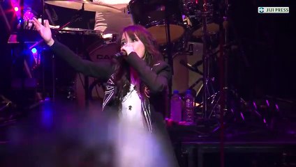 相川七瀬、デビュー20周年ライブで感涙